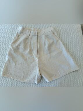 Monki off-white shorts